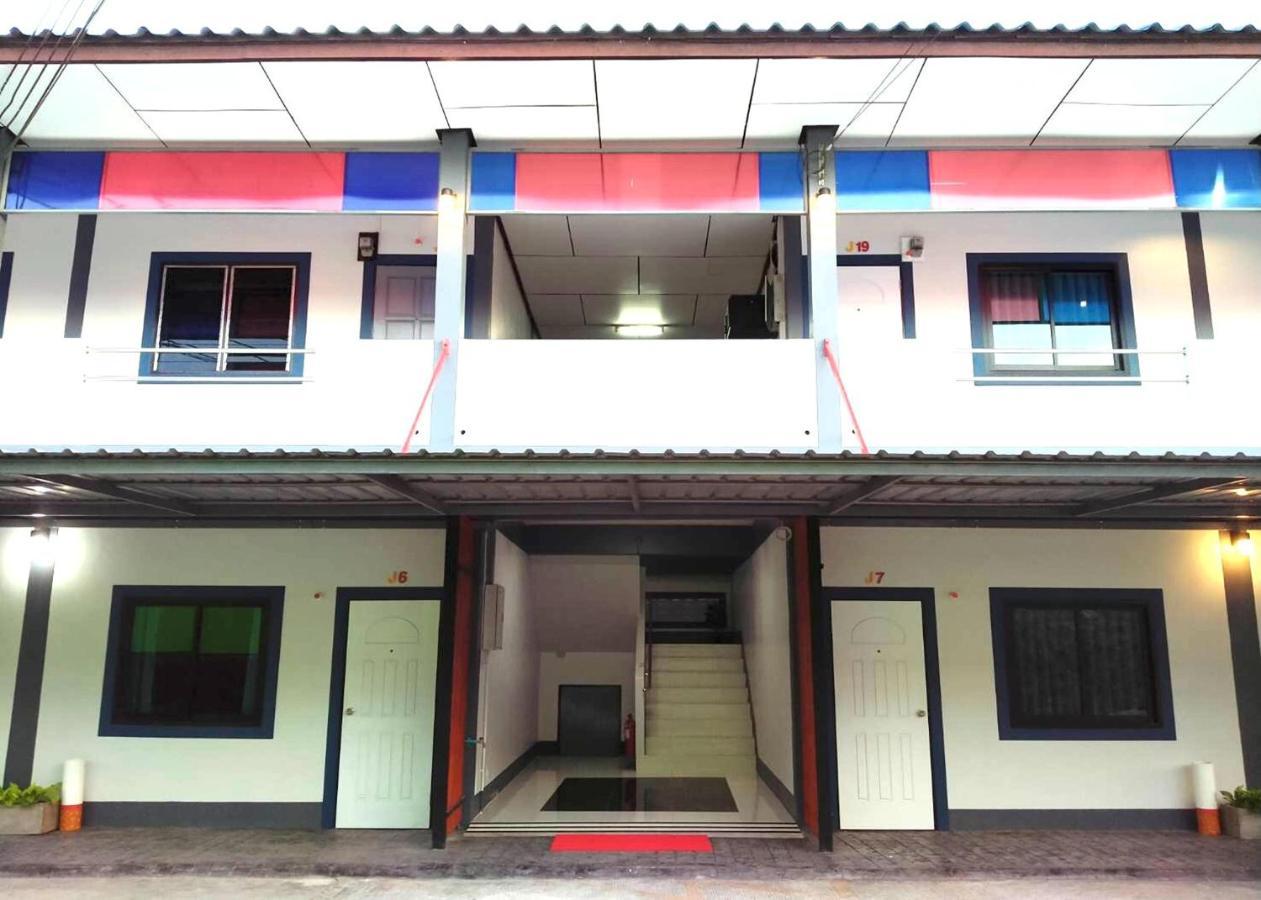 Jirapa Modern Resort Chonburi Extérieur photo