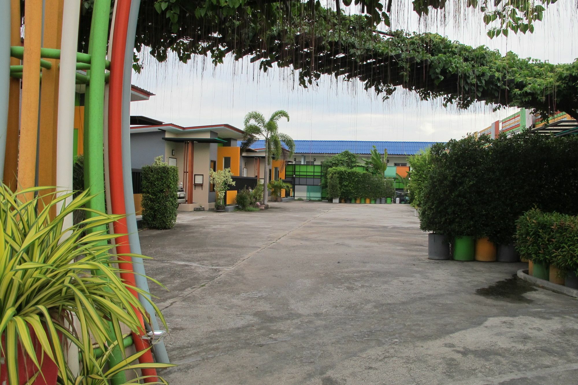 Jirapa Modern Resort Chonburi Extérieur photo
