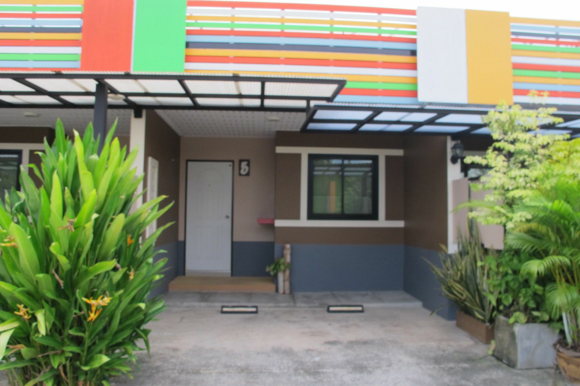 Jirapa Modern Resort Chonburi Extérieur photo